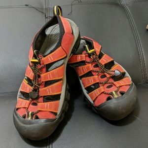 Keen Sandals size 9